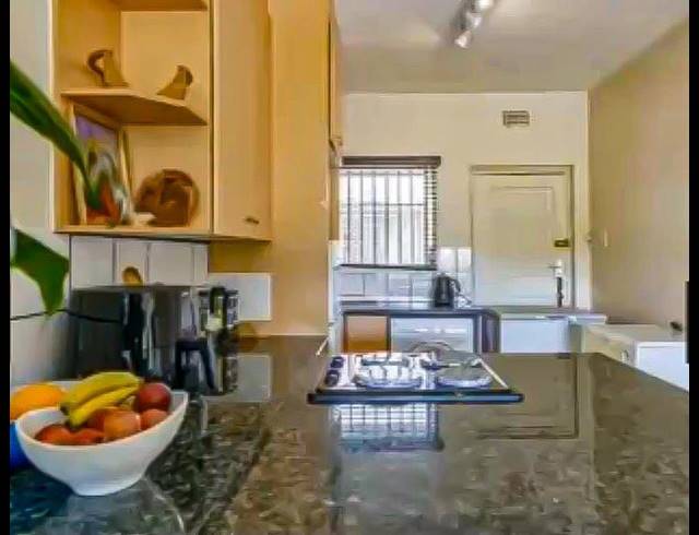 2 BEDROOM PROPERTY TO RENT IN CRAIGHALL